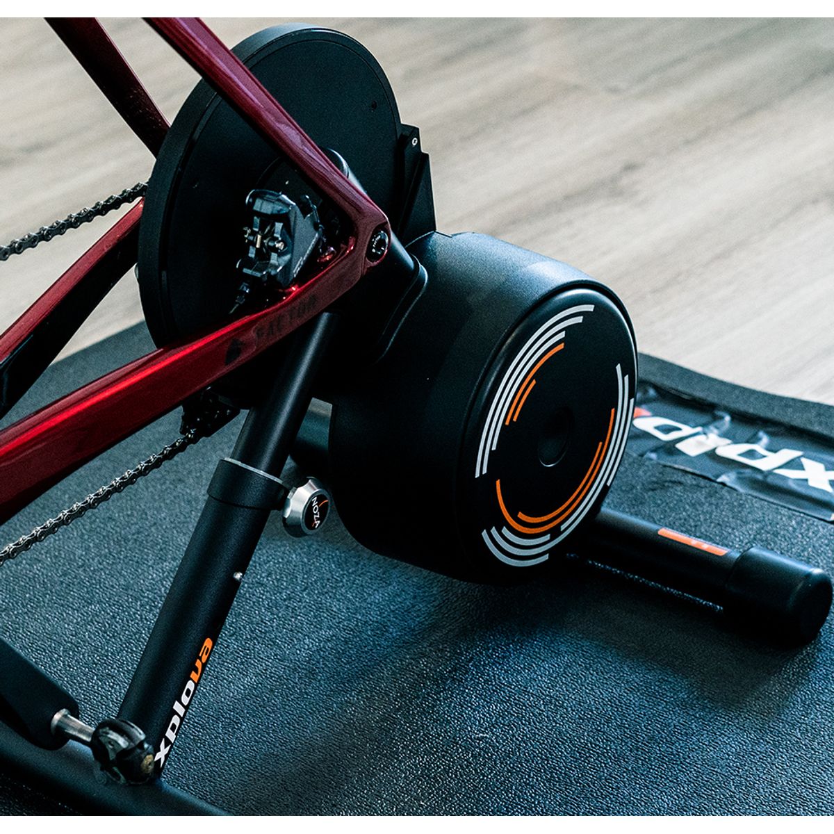 Xplova Noza S Smart Trainer