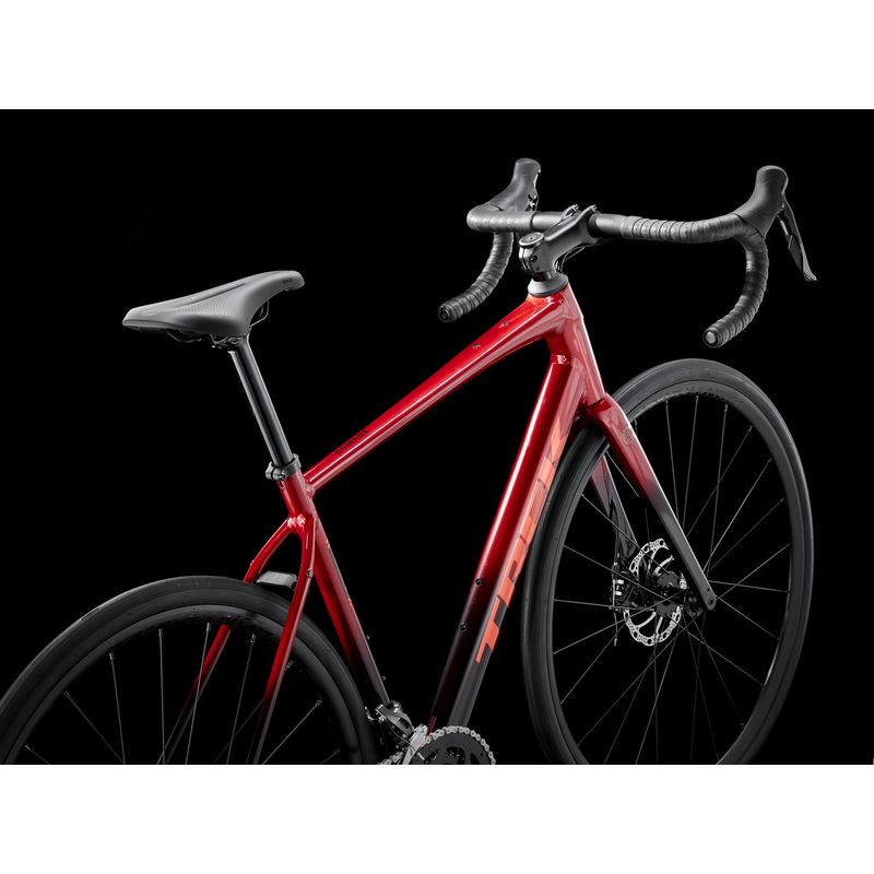 2025 Trek Domane AL 2 Gen 4 Crimson