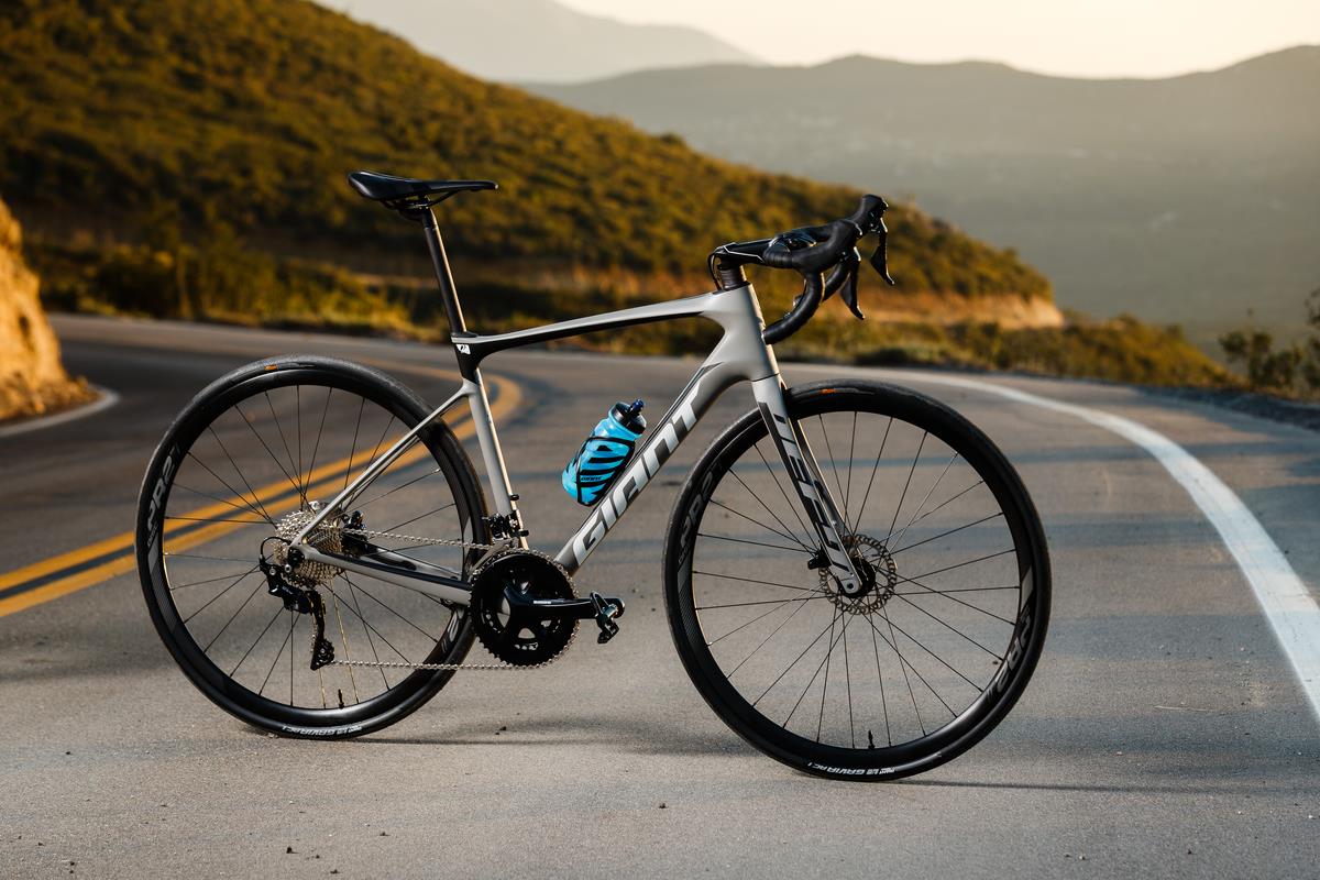 Giant Defy Advanced 2 Disc