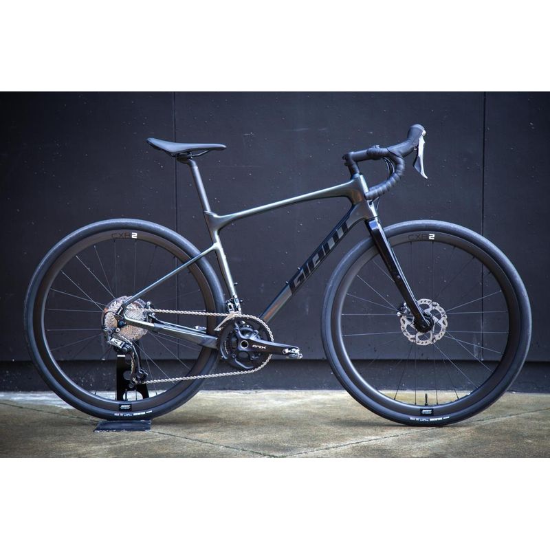 Giant Revolt Advanced 0 Gravel Bike